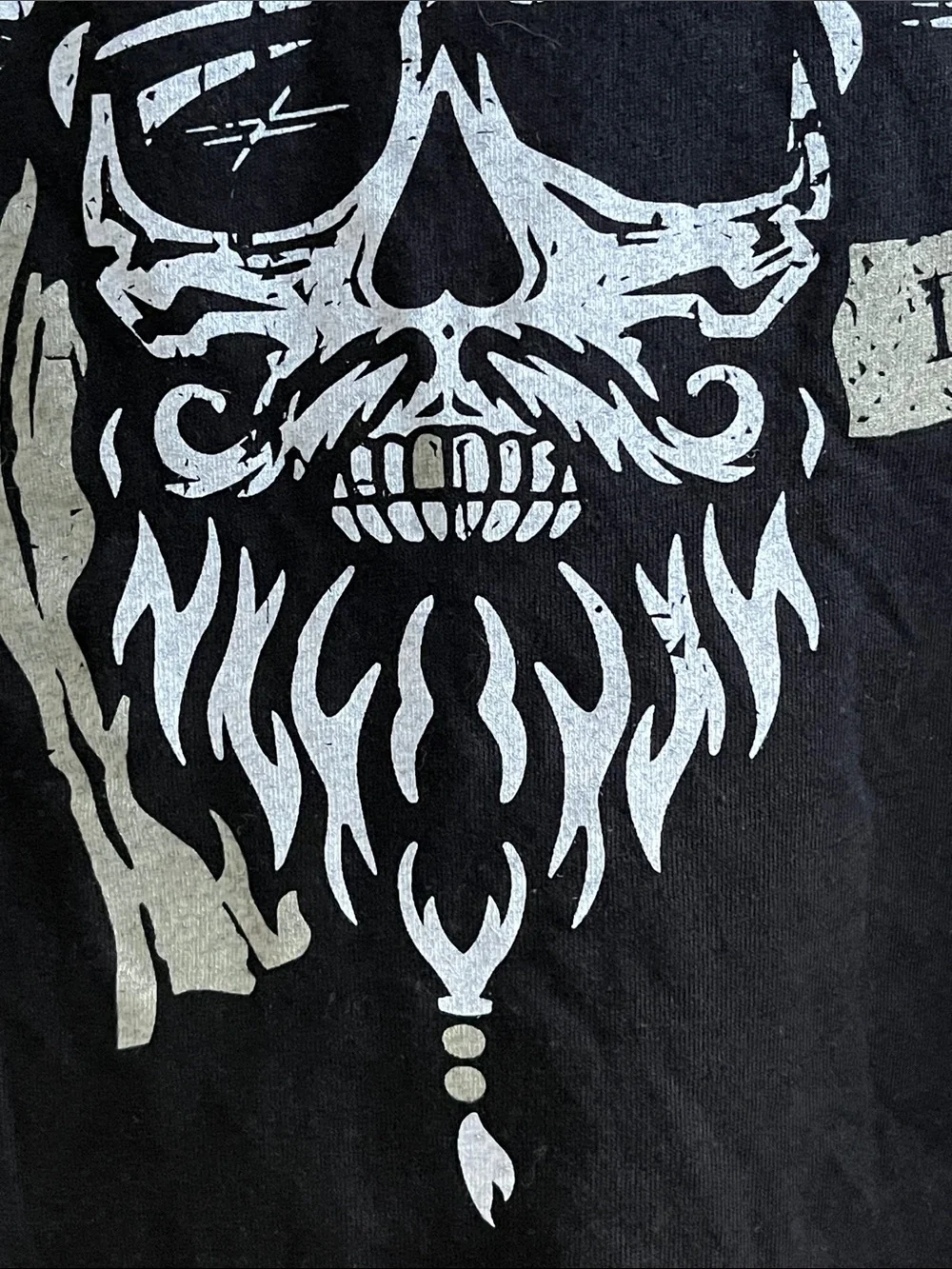 Black Pirate Skull Tee Live Bearded Short Sleeve Graphic T-shirt Size XL